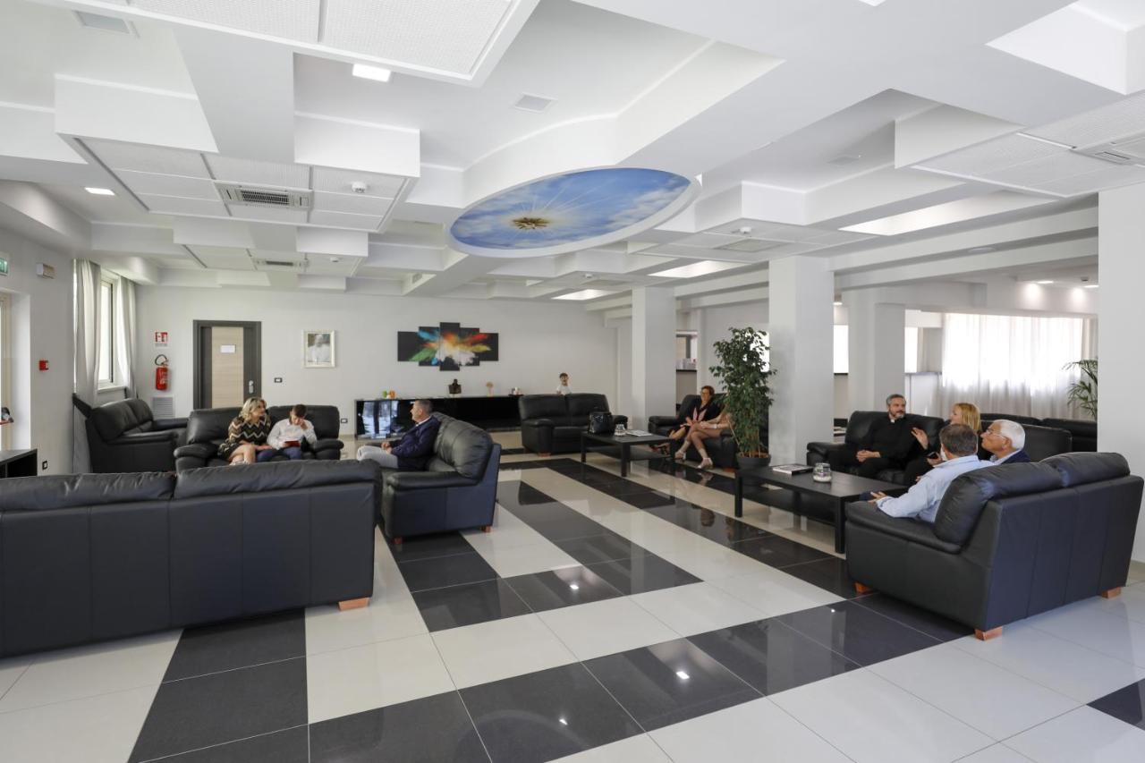 Casa Per Ferie San Juan De Avila Roma Dış mekan fotoğraf
